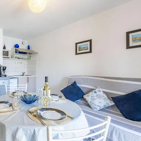 Апартаменты Les Roches Bleues-1 By Interhome