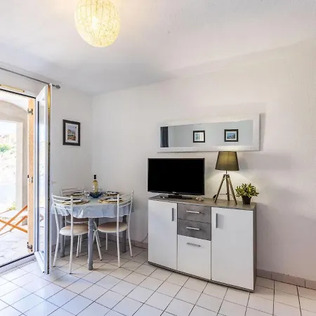 Les Roches Bleues-1 By Interhome