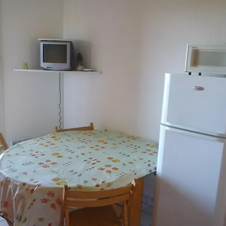 アパート Les Roches Bleues-1 By Interhome *